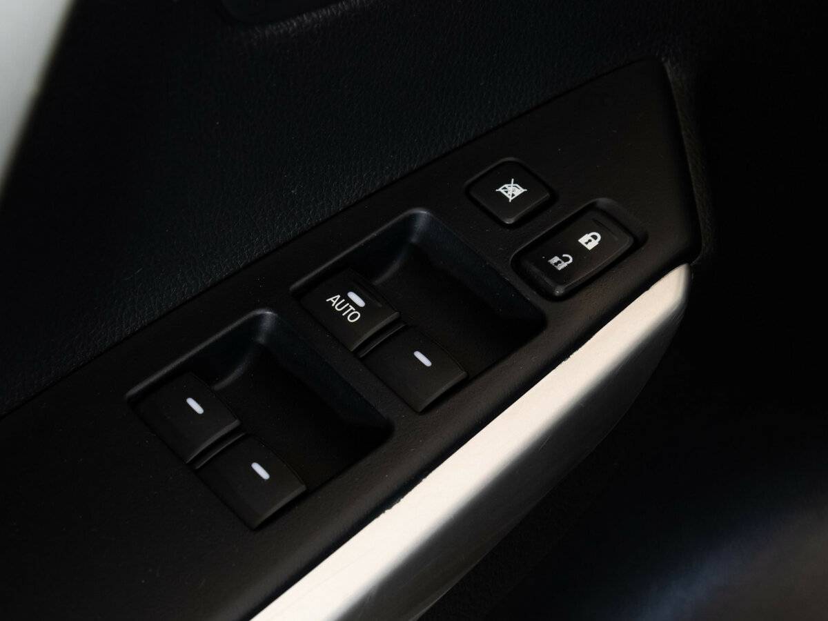 Mitsubishi Pajero Sport 2019 года с пробегом. Фото: #17