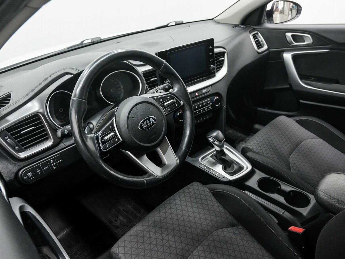 Kia Ceed 2020 года с пробегом. Фото: #13