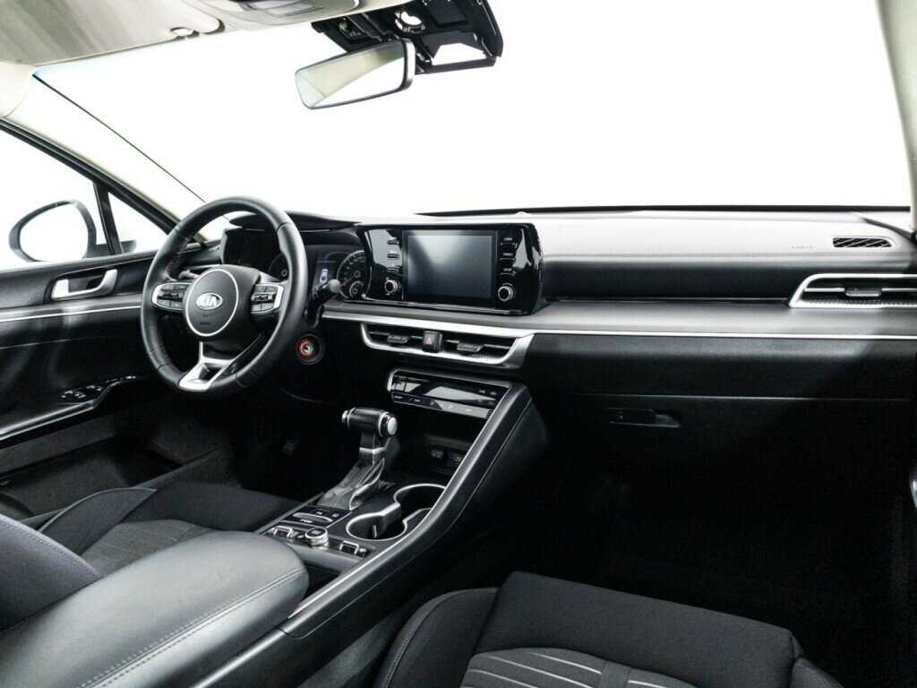 Kia K5 2021 года с пробегом. Фото: #8