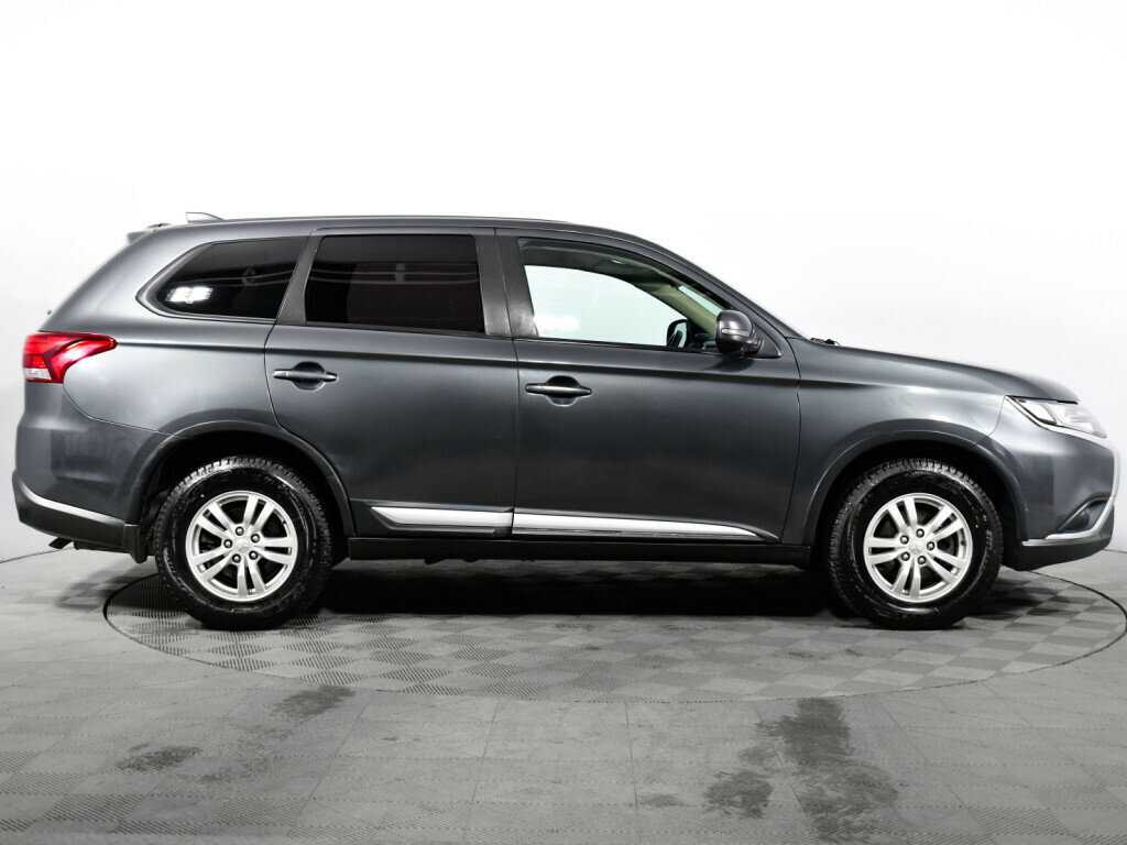 Mitsubishi Outlander 2019 года с пробегом. Фото: #3