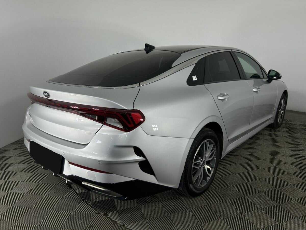 Kia K5 2021 года с пробегом. Фото: #3