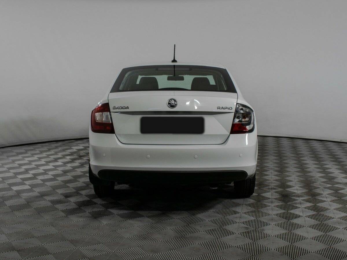 Skoda Rapid 2017 года с пробегом. Фото: #5