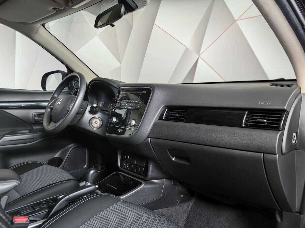 Mitsubishi Outlander 2020 года с пробегом. Фото: #9