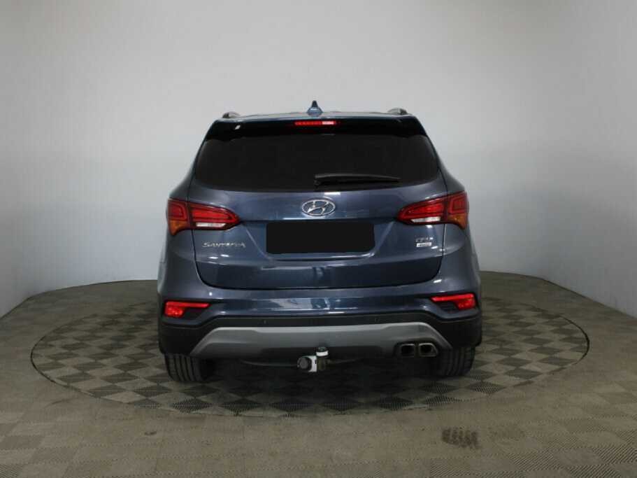 Hyundai Santa Fe 2018 года с пробегом. Фото: #4