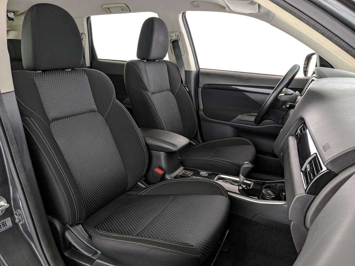 Mitsubishi Outlander 2019 года с пробегом. Фото: #19