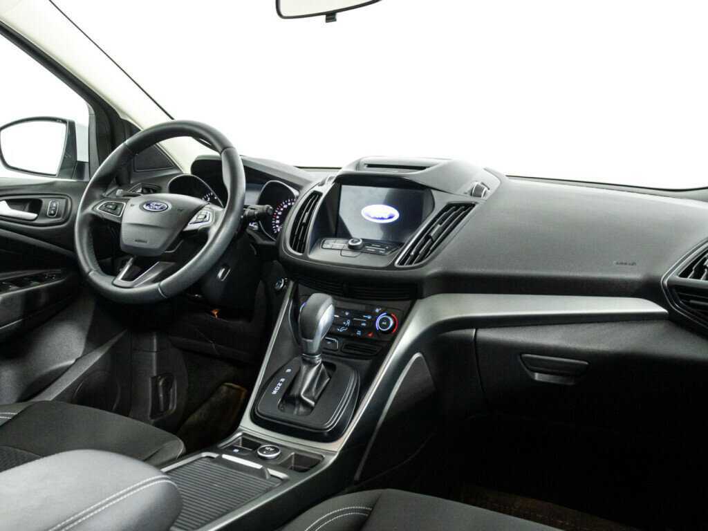 Ford Kuga 2019 года с пробегом. Фото: #8