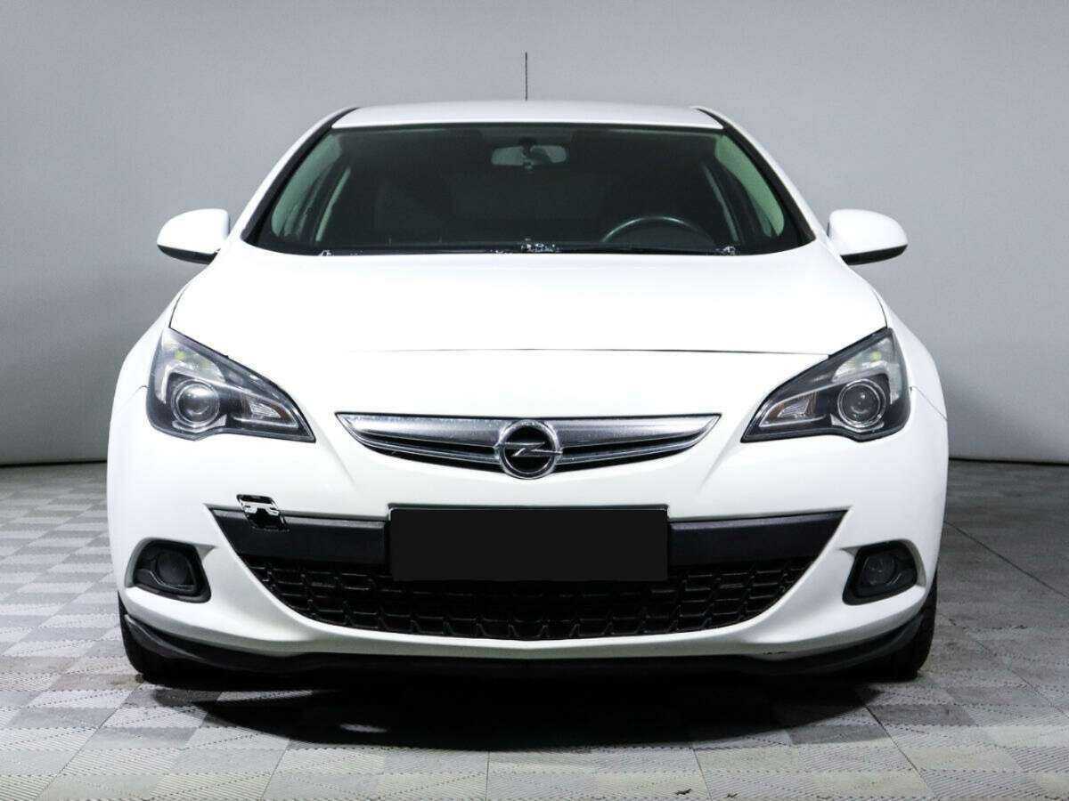 Opel Astra 2013 года с пробегом. Фото: #1