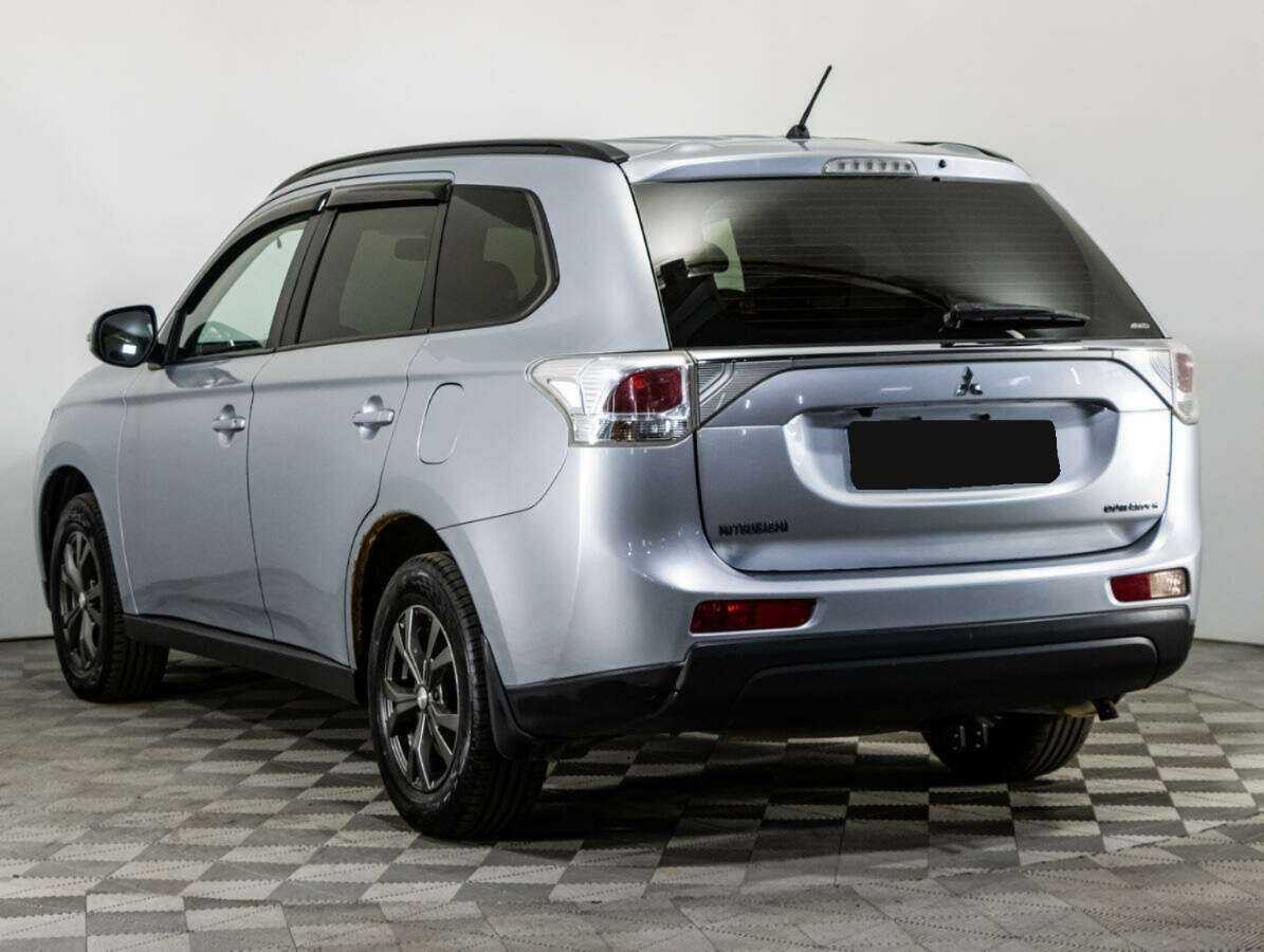Mitsubishi Outlander 2012 года с пробегом. Фото: #5