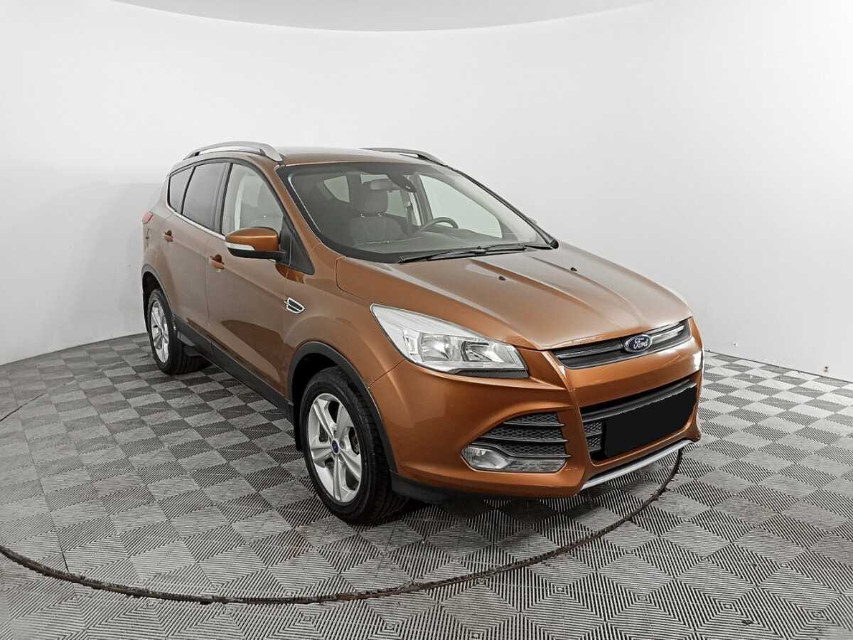 Ford Kuga 2013 года с пробегом. Фото: #2