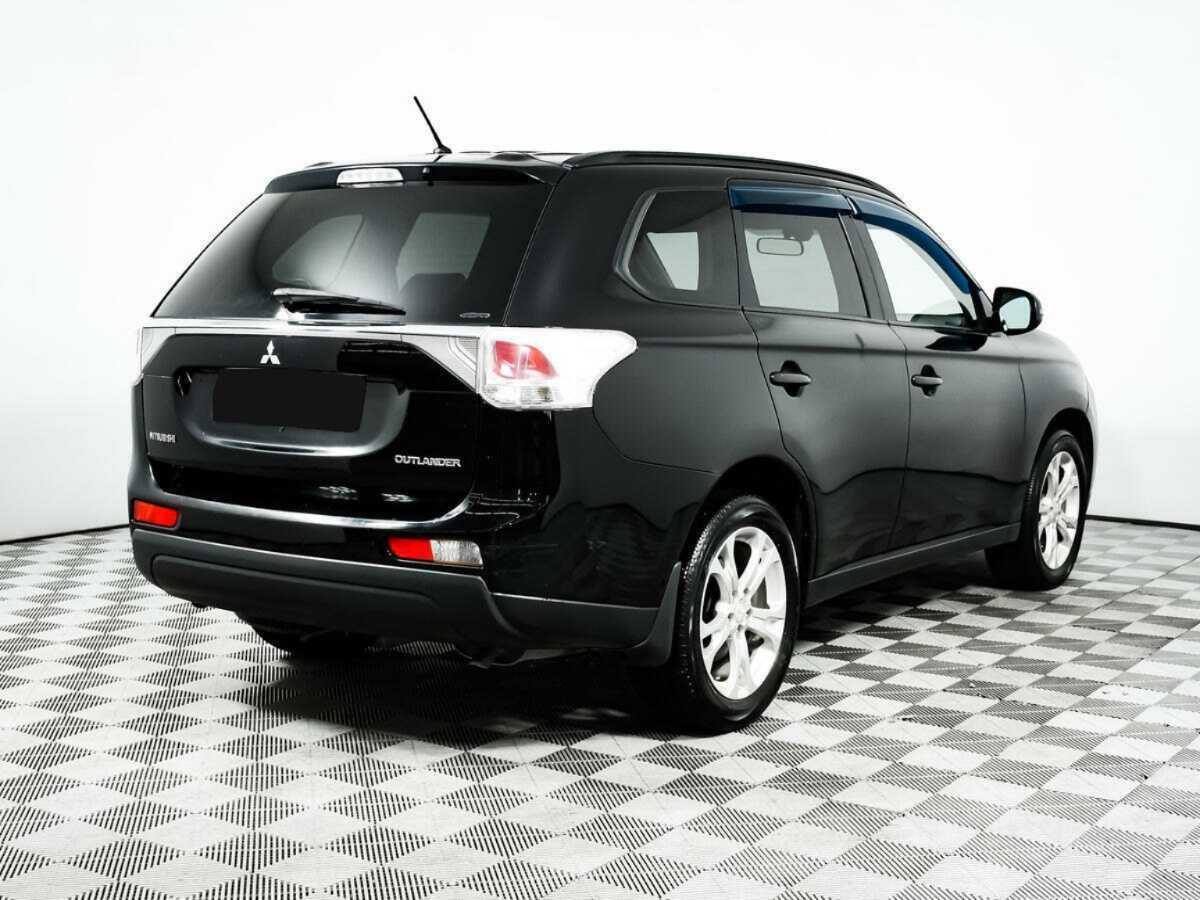 Mitsubishi Outlander 2012 года с пробегом. Фото: #3