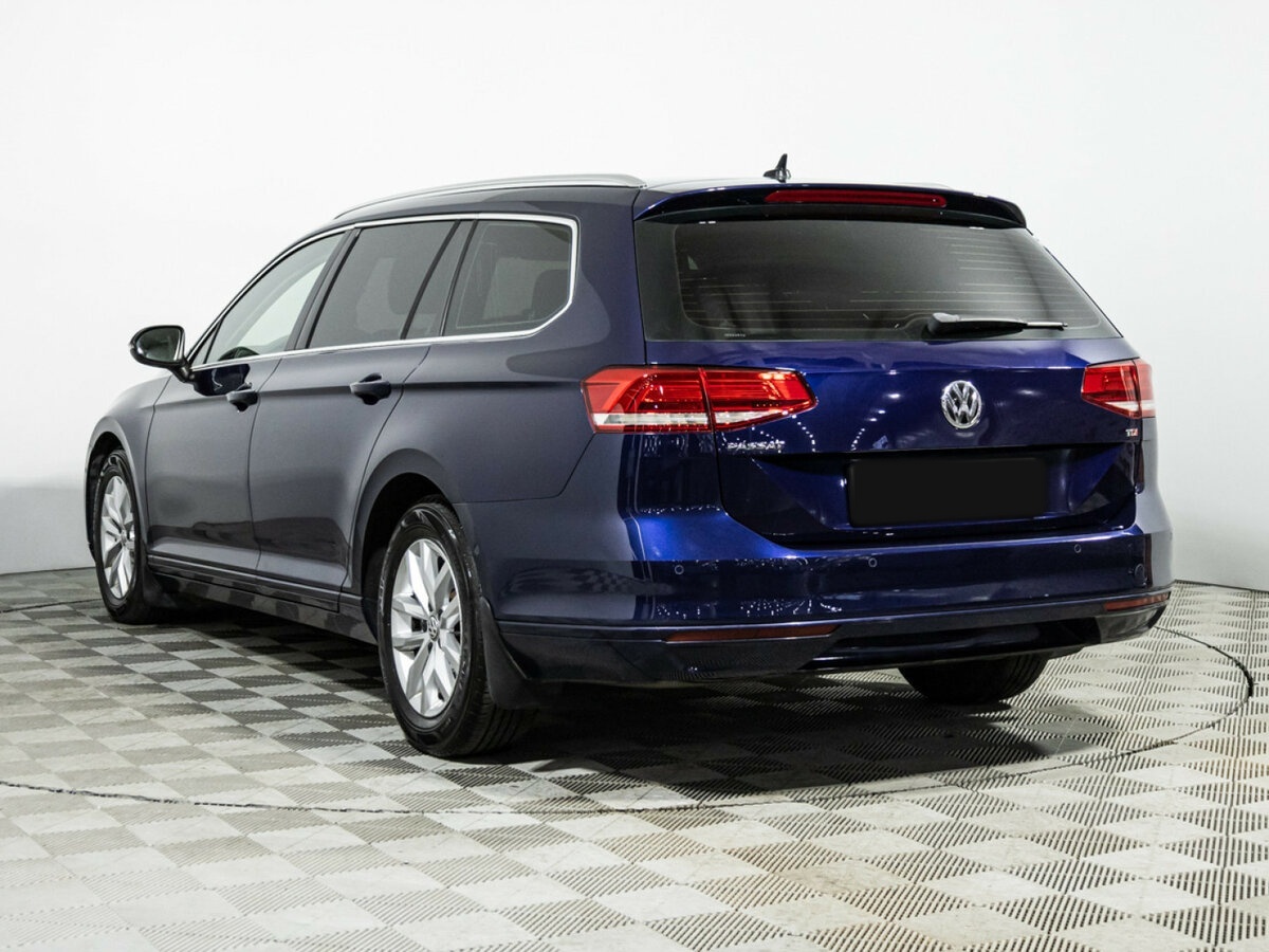 Volkswagen Passat 2017 года с пробегом. Фото: #5