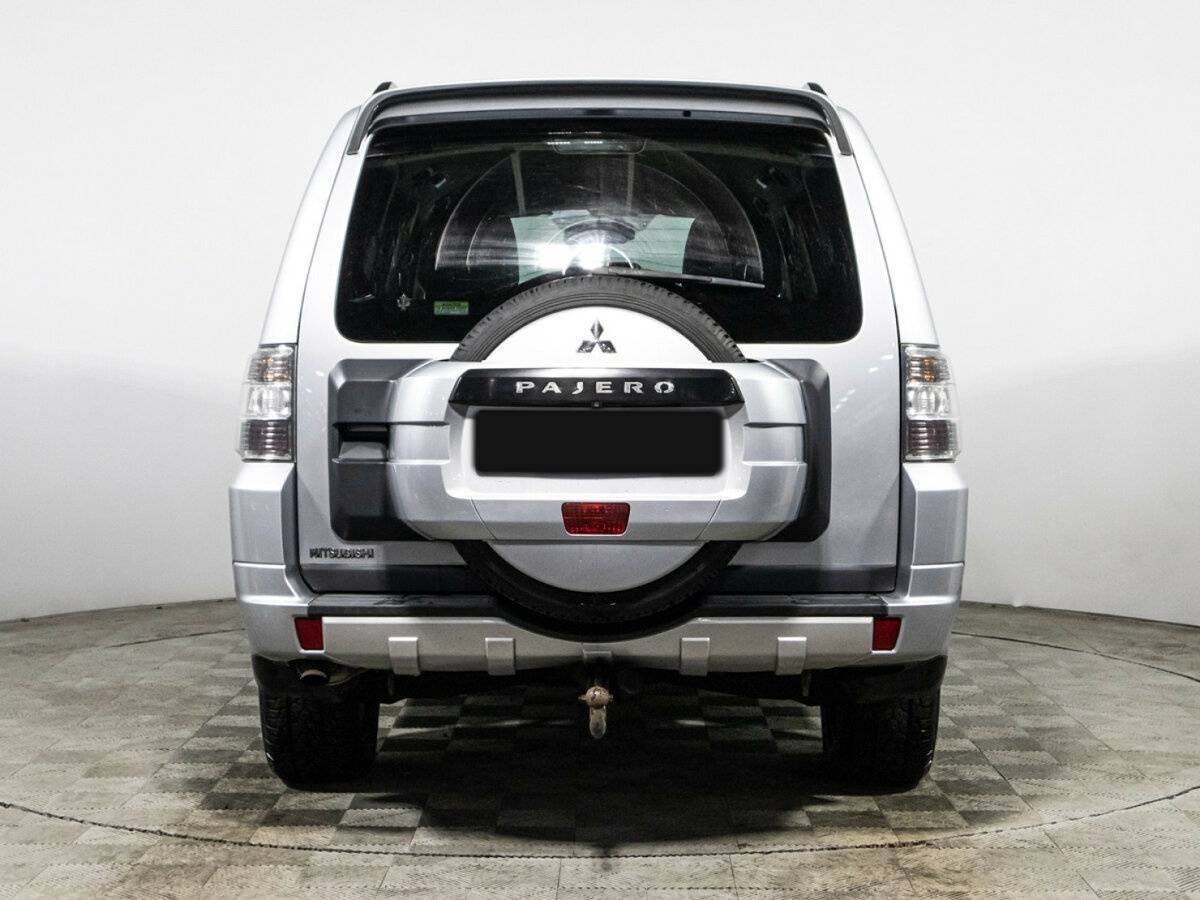 Mitsubishi Pajero 2012 года с пробегом. Фото: #4