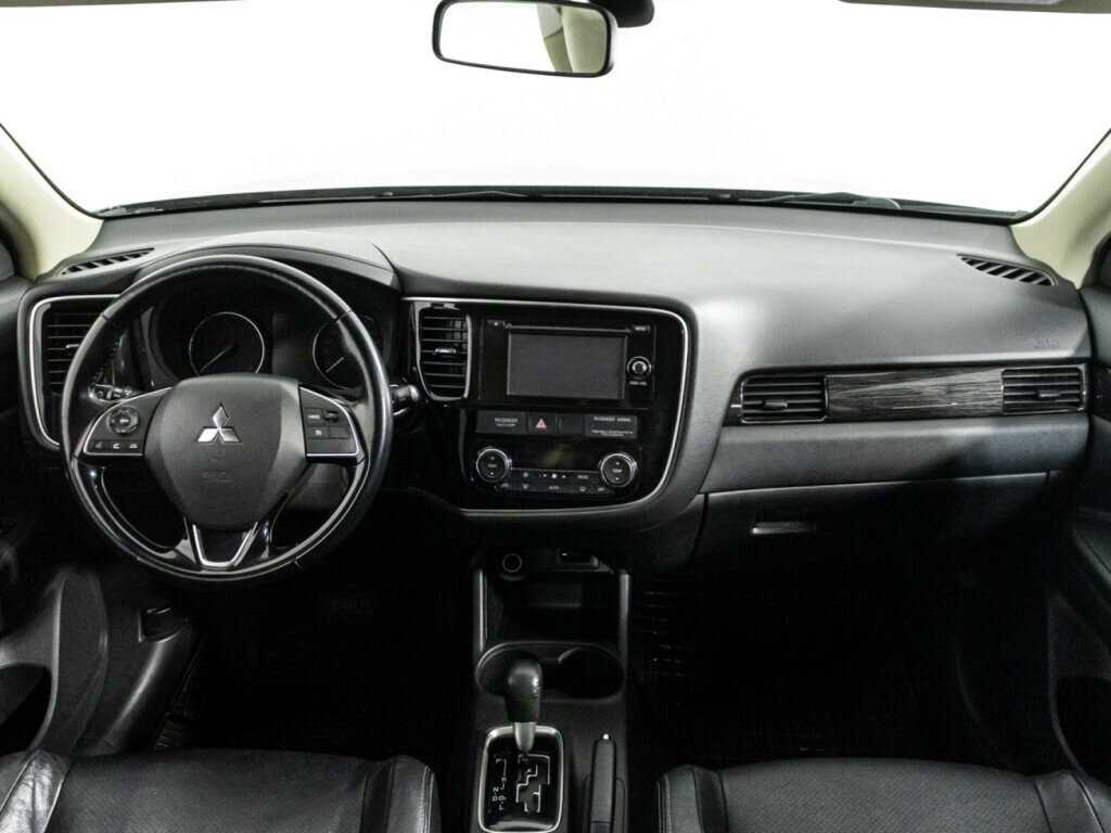 Mitsubishi Outlander 2016 года с пробегом. Фото: #12