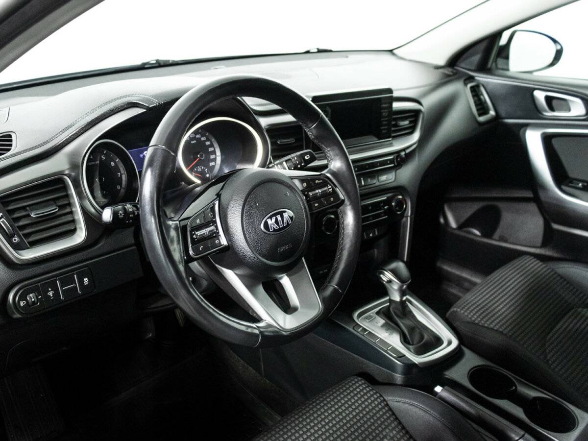 Kia Ceed 2019 года с пробегом. Фото: #10