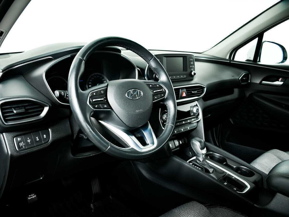 Hyundai Santa Fe 2019 года с пробегом. Фото: #10