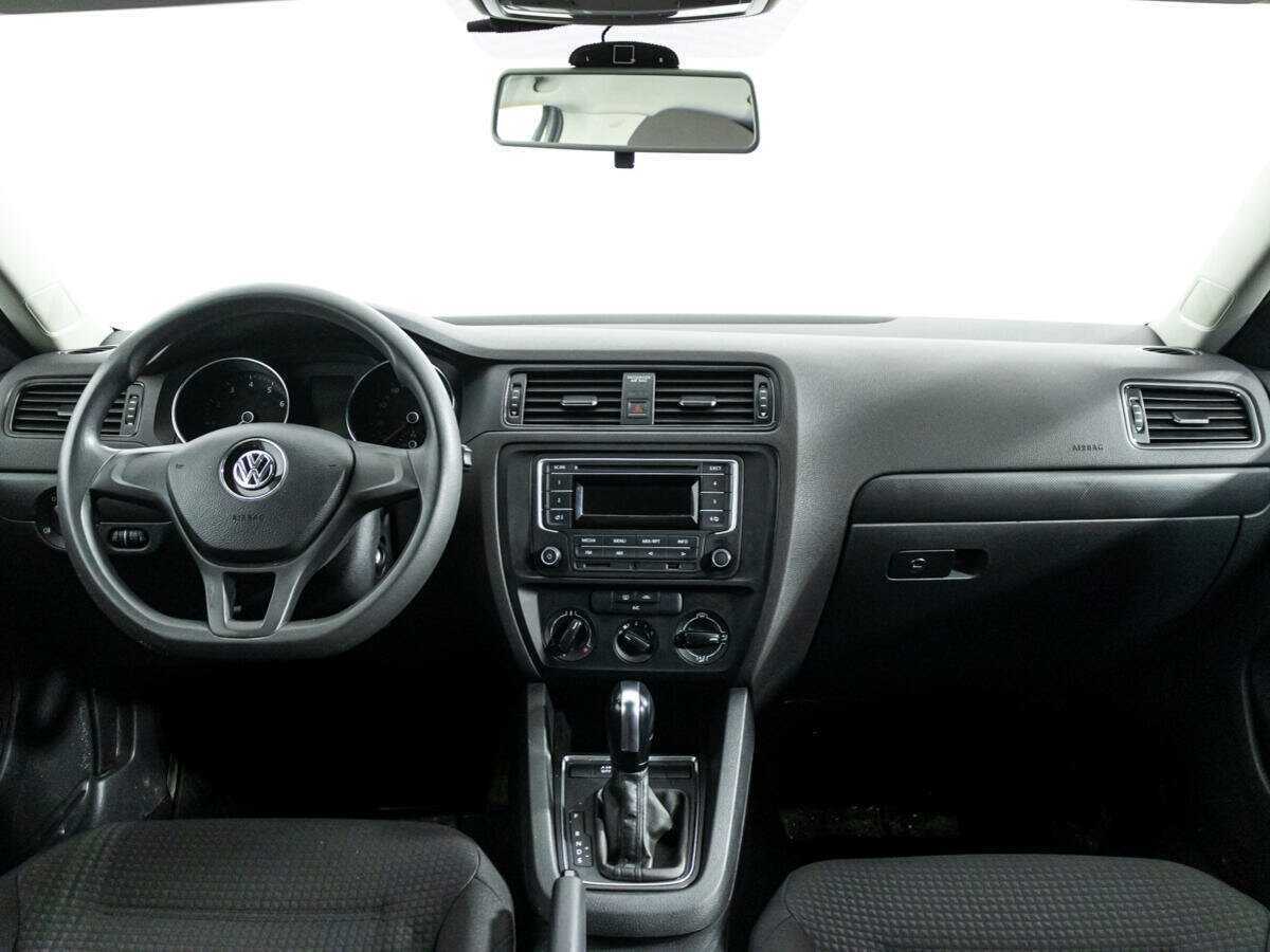 Volkswagen Jetta 2015 года с пробегом. Фото: #12