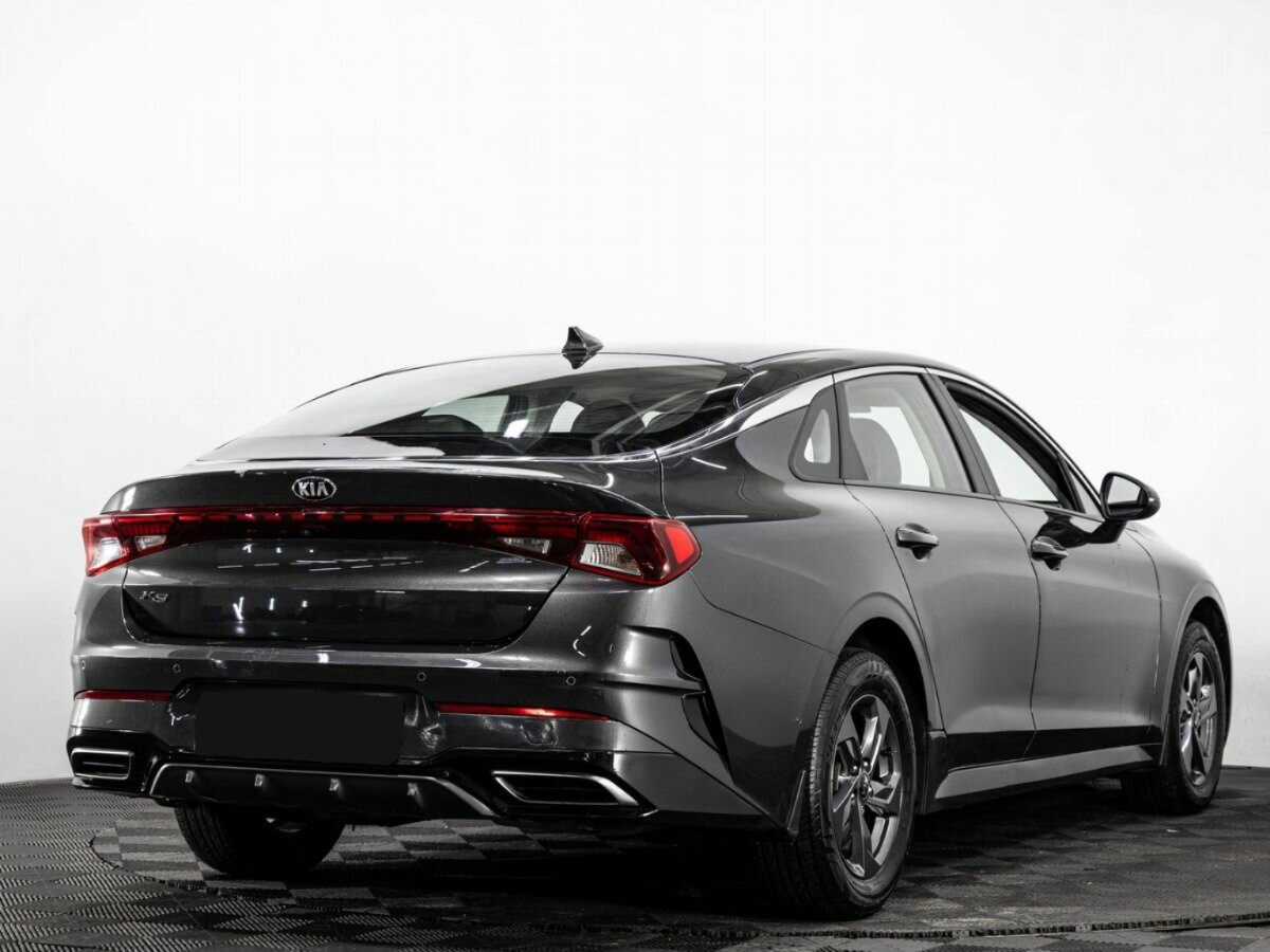 Kia K5 2021 года с пробегом. Фото: #3