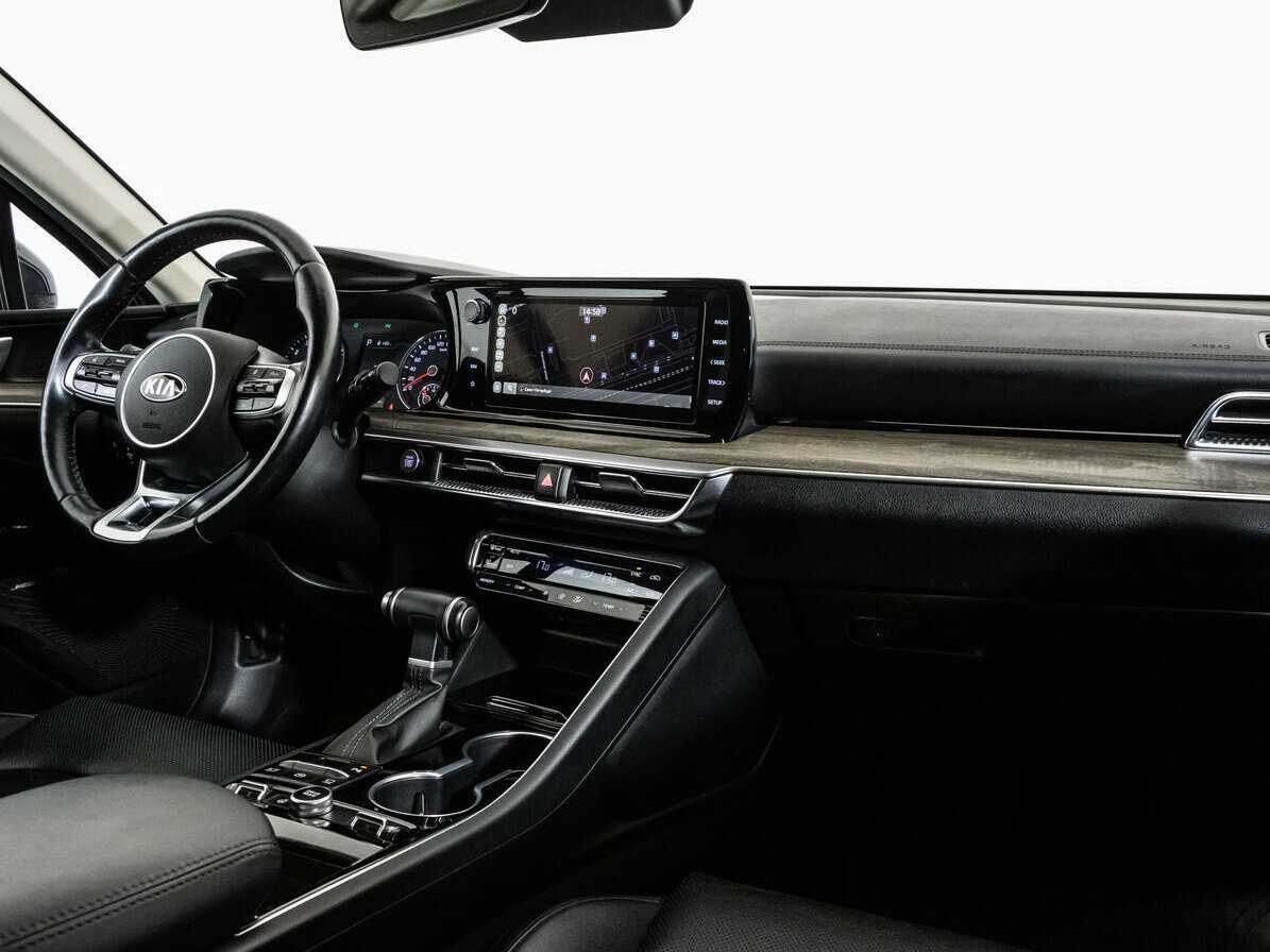 Kia K5 2021 года с пробегом. Фото: #9