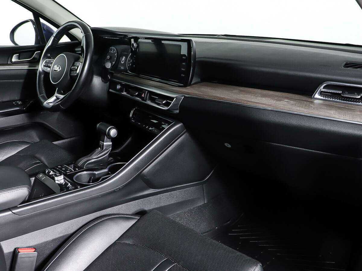 Kia K5 2020 года с пробегом. Фото: #10