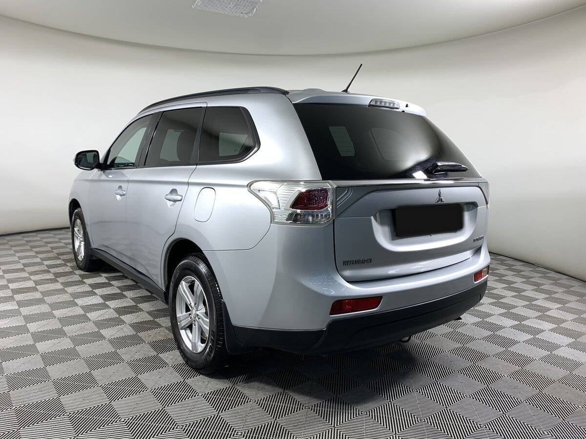 Mitsubishi Outlander 2013 года с пробегом. Фото: #6