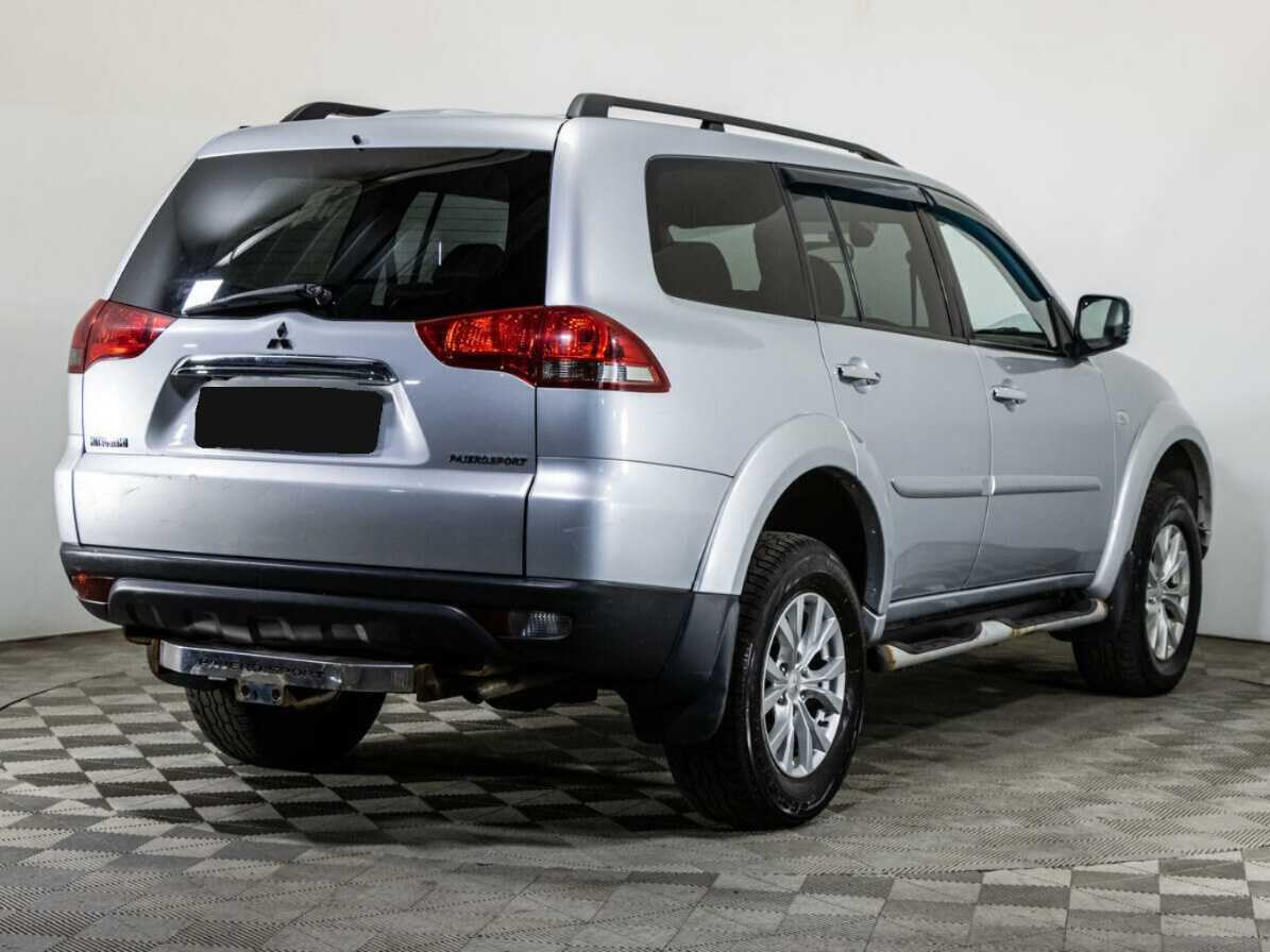 Mitsubishi Pajero Sport 2013 года с пробегом. Фото: #4