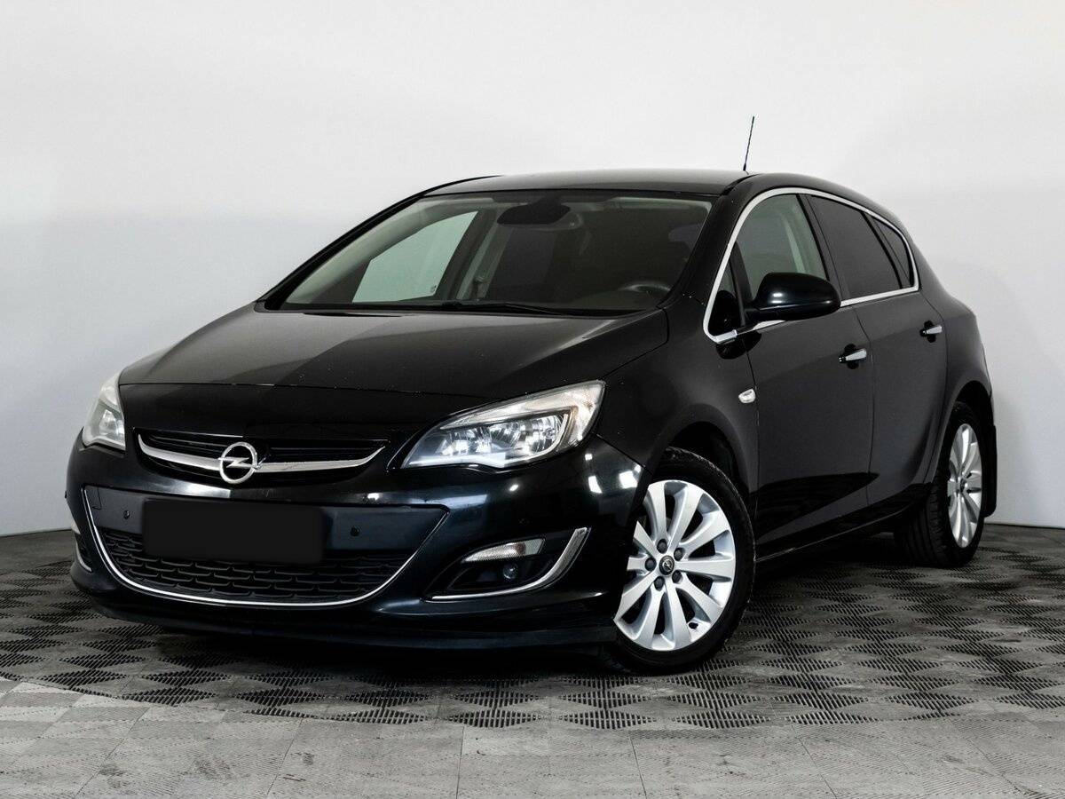 Opel Astra 2012 года с пробегом. Посмотреть фото