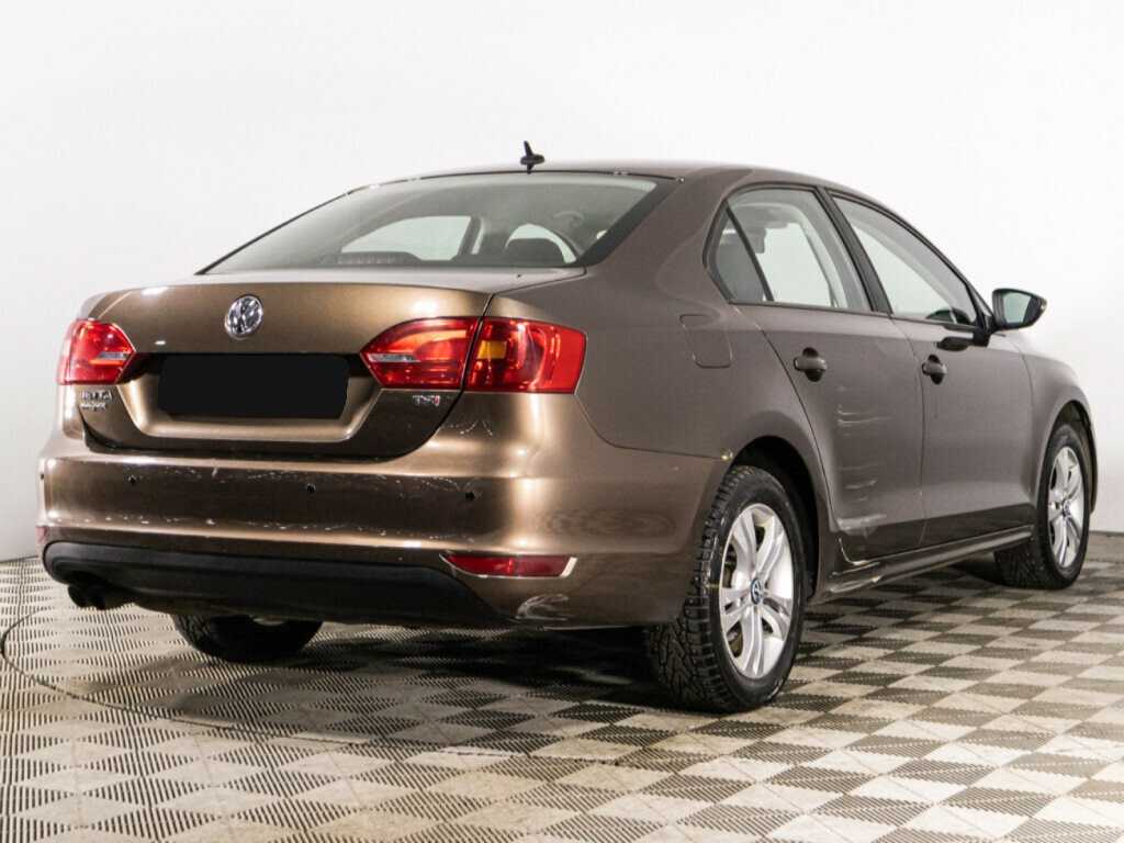 Volkswagen Jetta 2012 года с пробегом. Фото: #4