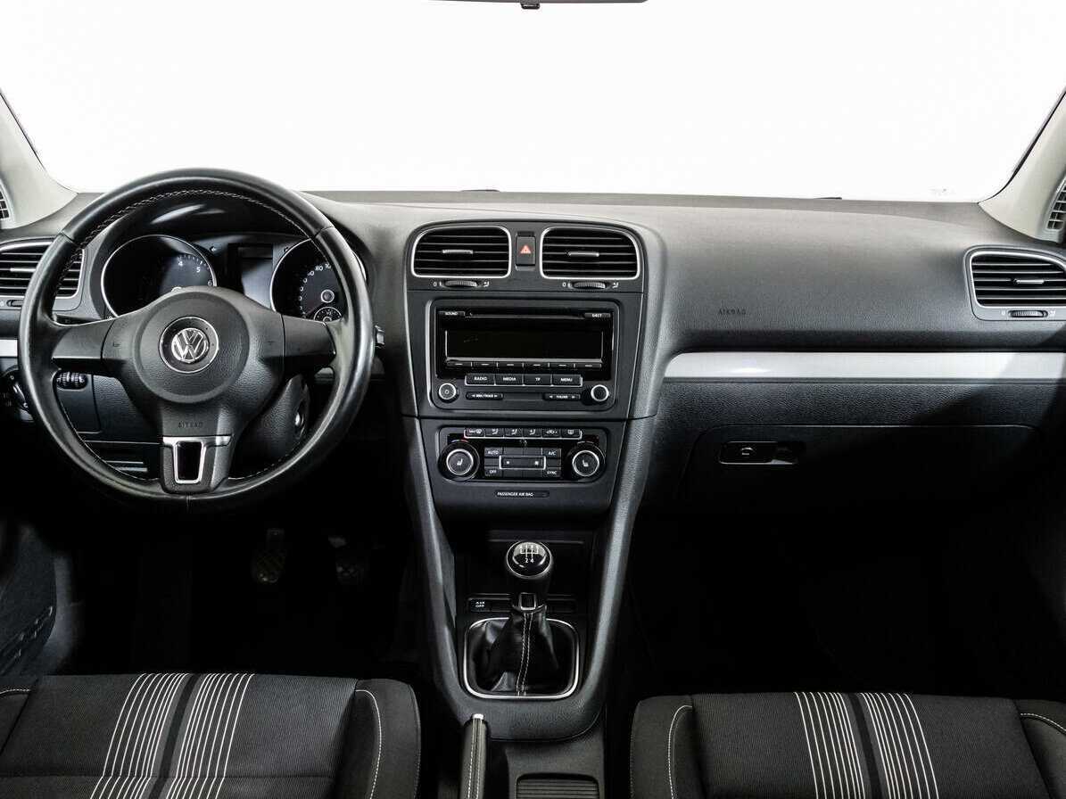 Volkswagen Golf 2012 года с пробегом. Фото: #9