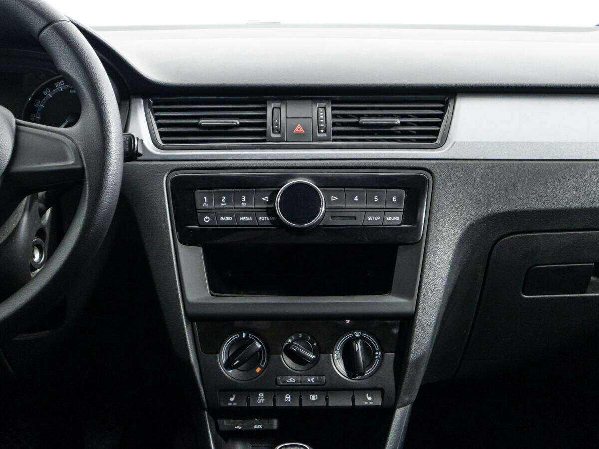 Skoda Rapid 2017 года с пробегом. Фото: #13