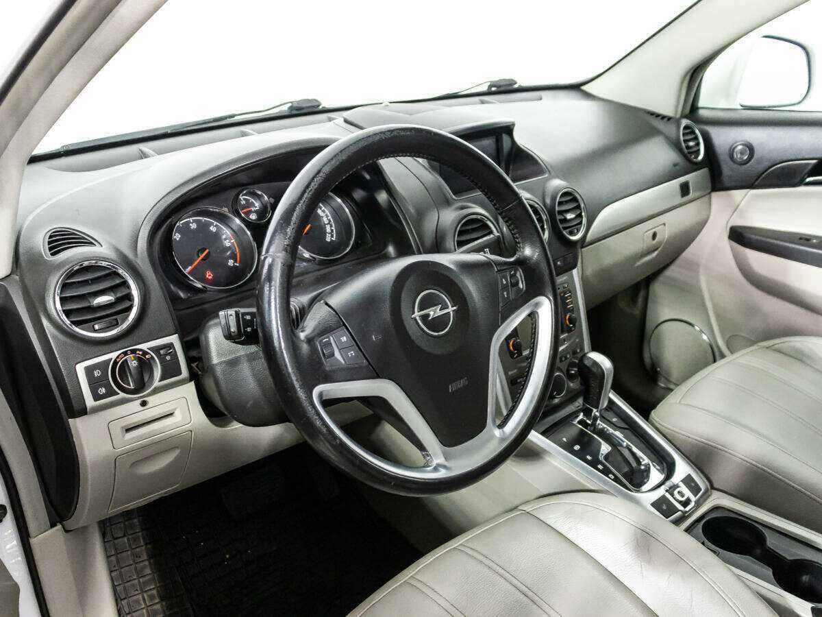 Opel Antara 2012 года с пробегом. Фото: #10