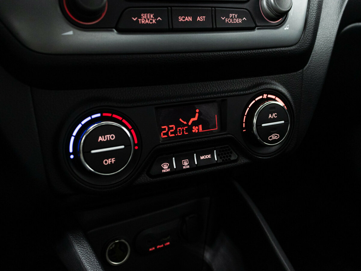 Kia Rio 2013 года с пробегом. Фото: #14