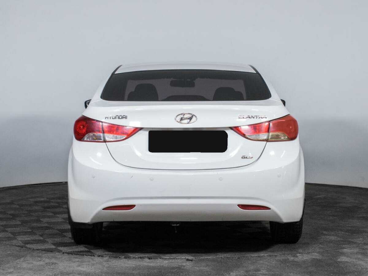Hyundai Elantra 2013 года с пробегом. Фото: #5