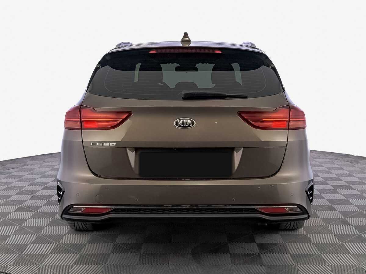 Kia Ceed 2021 года с пробегом. Фото: #5