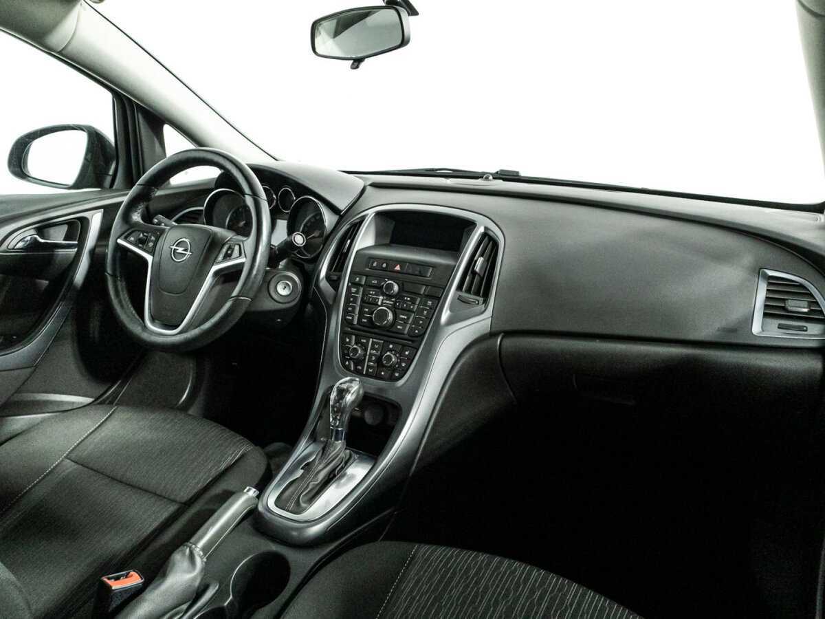 Opel Astra 2014 года с пробегом. Фото: #8