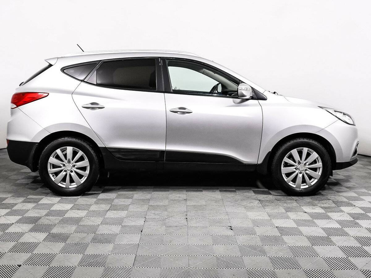 Hyundai ix35 2012 года с пробегом. Фото: #3