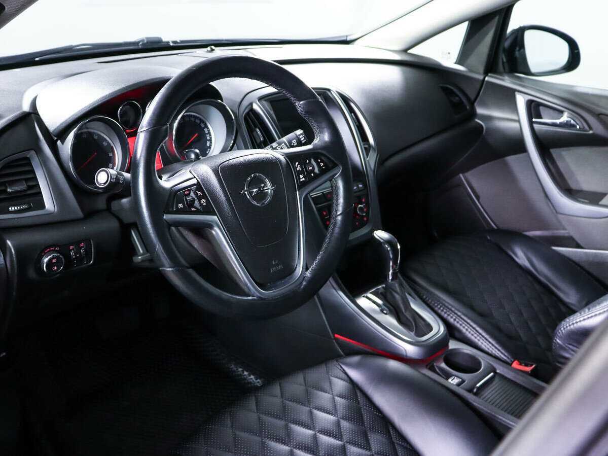 Opel Astra 2014 года с пробегом. Фото: #11