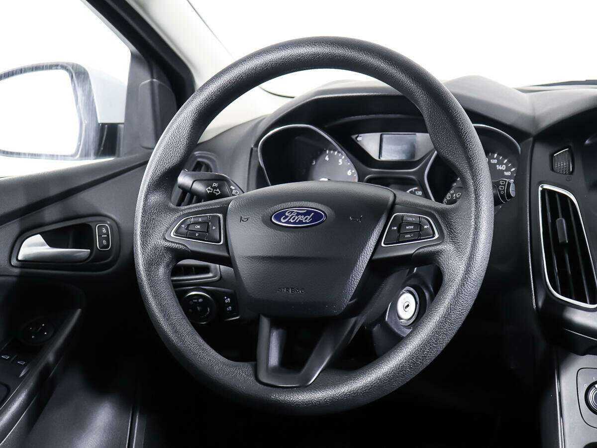 Ford Focus 2018 года с пробегом. Фото: #12
