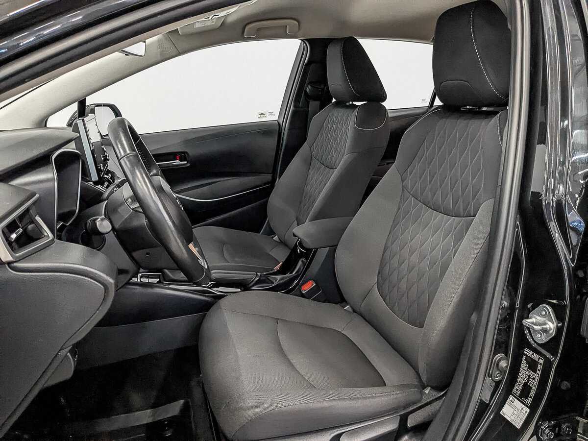 Toyota Corolla 2019 года с пробегом. Фото: #18