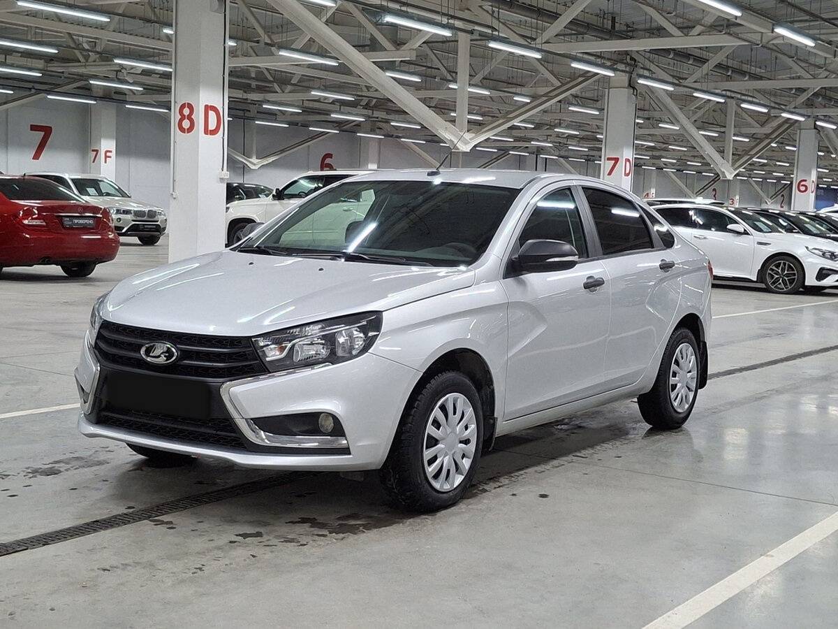 Lada (ВАЗ) Vesta 2020 года с пробегом. Посмотреть фото