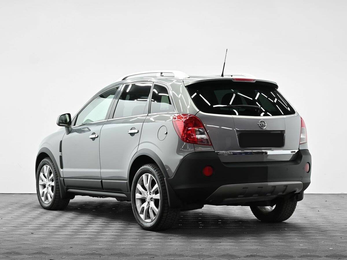 Opel Antara 2013 года с пробегом. Фото: #2