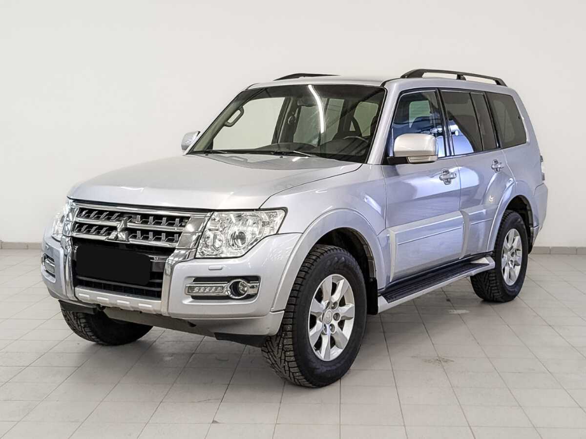 Mitsubishi Pajero 2014 года с пробегом. Посмотреть фото