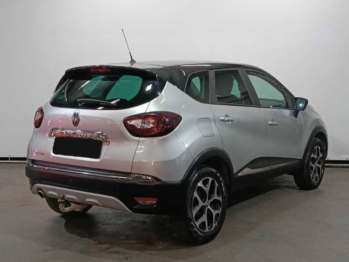 Renault Kaptur 2016 года с пробегом. Фото: #4