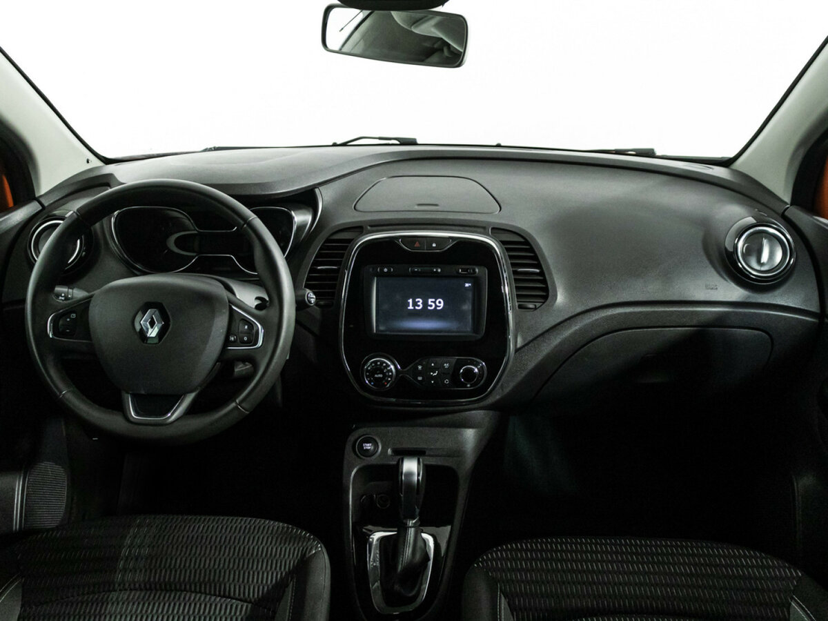 Renault Kaptur 2017 года с пробегом. Фото: #12
