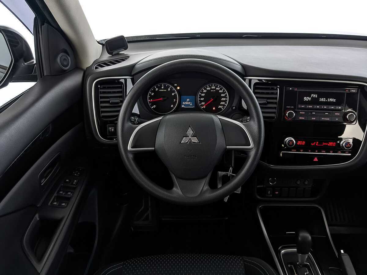 Mitsubishi Outlander 2021 года с пробегом. Фото: #21