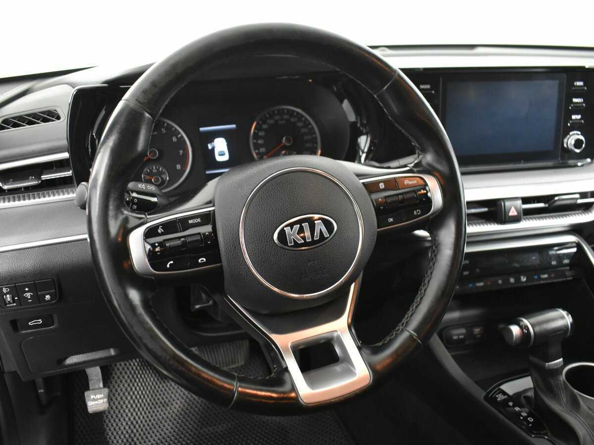 Kia K5 2020 года с пробегом. Фото: #8