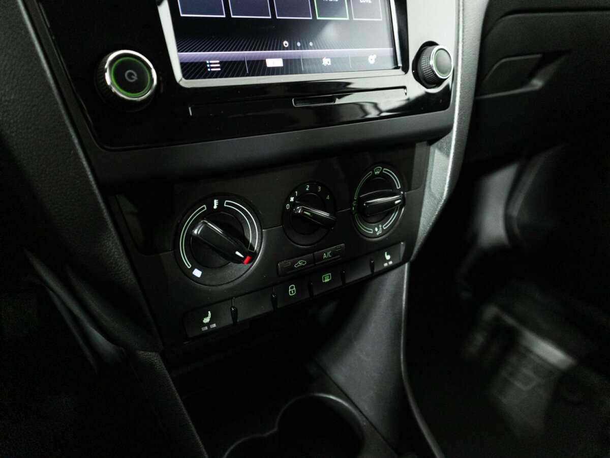 Skoda Rapid 2019 года с пробегом. Фото: #13