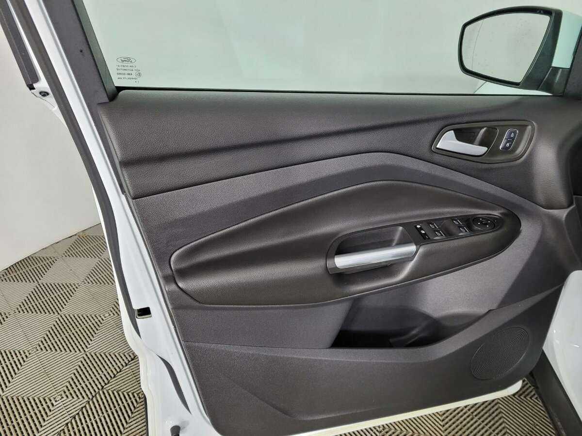 Ford Kuga 2018 года с пробегом. Фото: #7