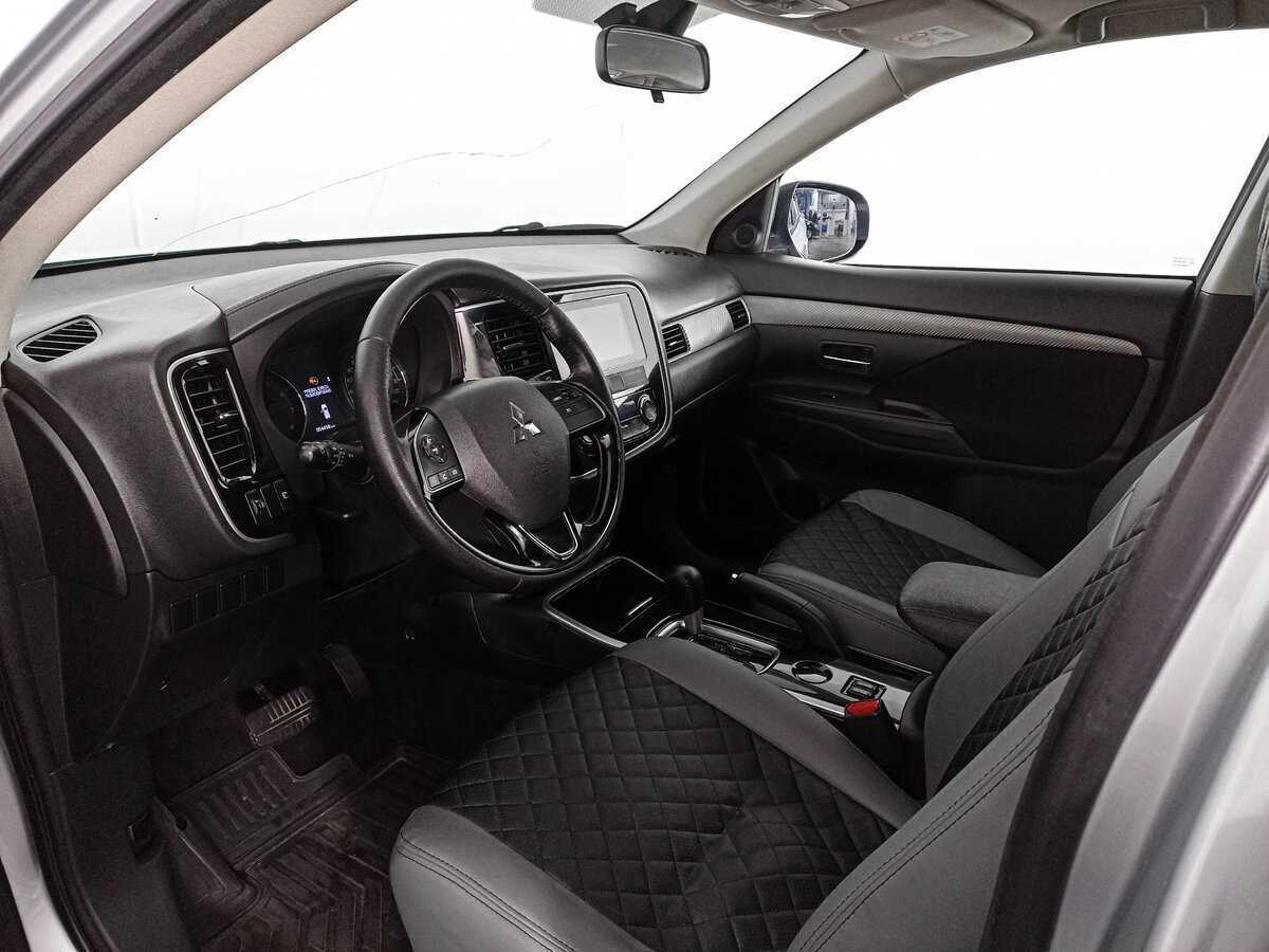 Mitsubishi Outlander 2018 года с пробегом. Фото: #15