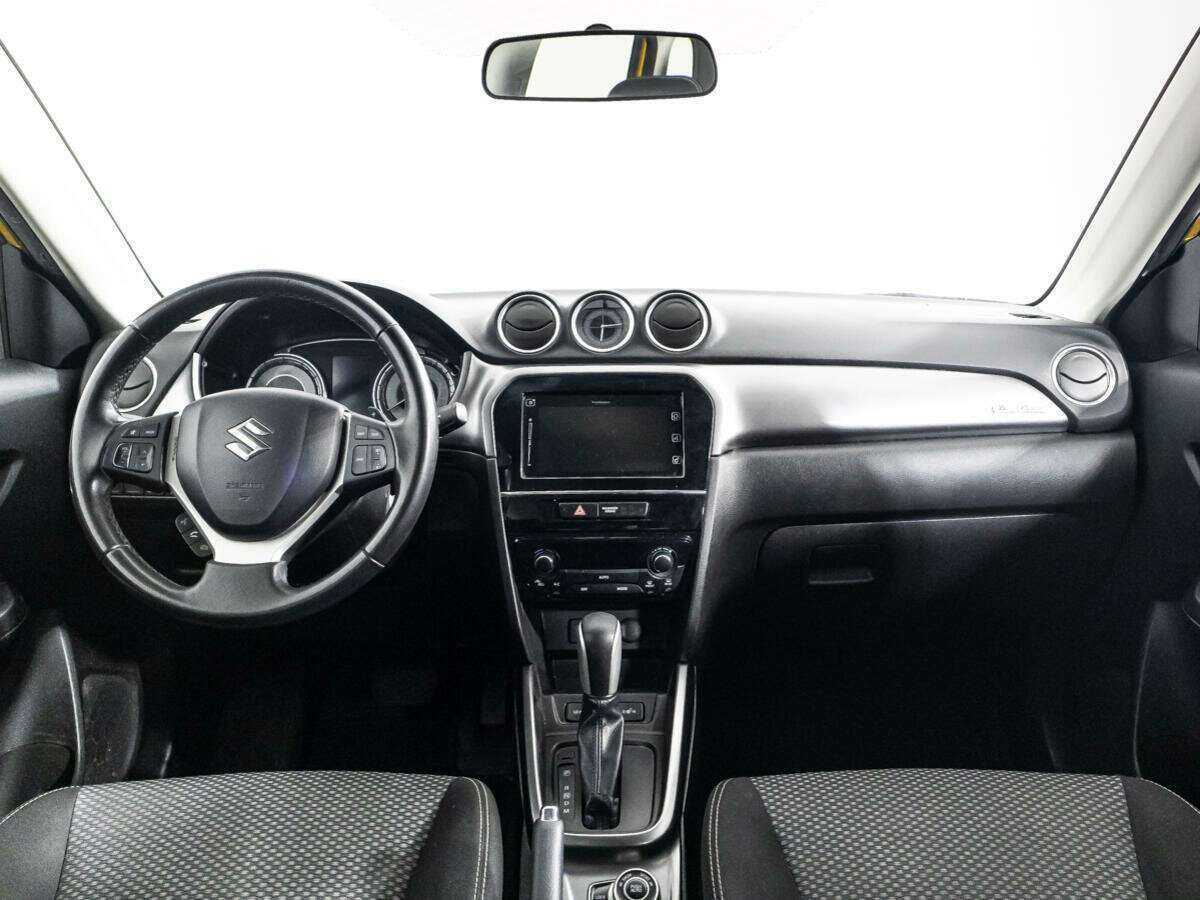 Suzuki Vitara 2019 года с пробегом. Фото: #12