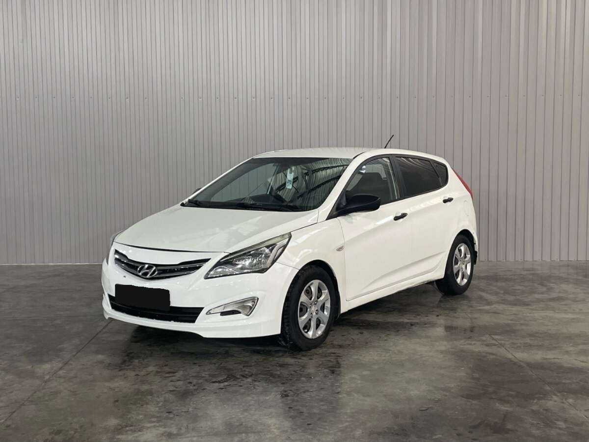 Hyundai Solaris 2014 года с пробегом. Посмотреть фото
